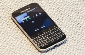 BlackBerry Traditional Returns As Android-Powered Zinwa Q25 Professional For $400