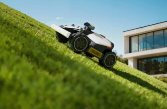 Mammotion LUBA mini 2 AWD Collection: Compact Dimension, Severe Traction